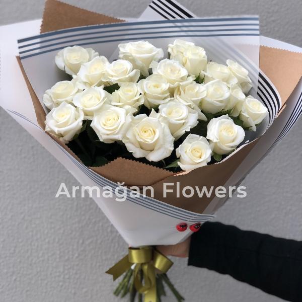 23 White Roses Bouquet  Resim 1
