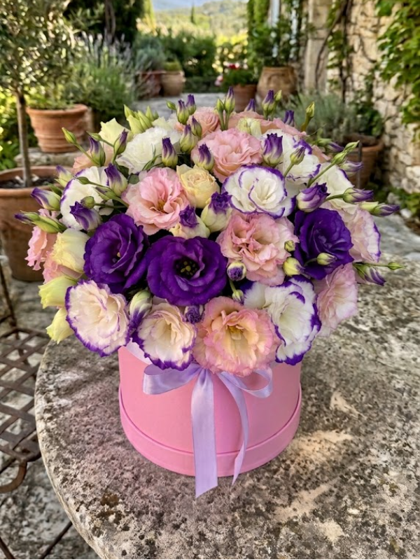  order flowers alanya - Mixed lisianthus in the box