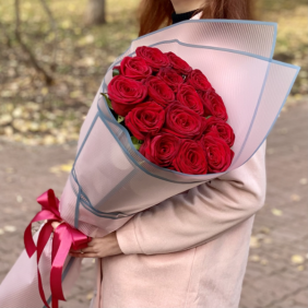  Alanya Çiçek Siparişi 15 Kırmızı Güller