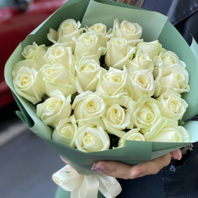 Alanya çiçekçi 23 Beyaz Güllerden Buket
