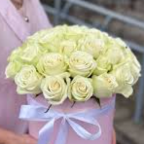  Armağan Çiçekçilik Alanya 35 Beyaz Güller Kutuda