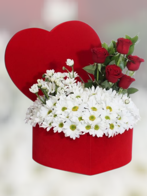 Alanya çiçekçi - Kalp Kutuda Papatya ve Güller